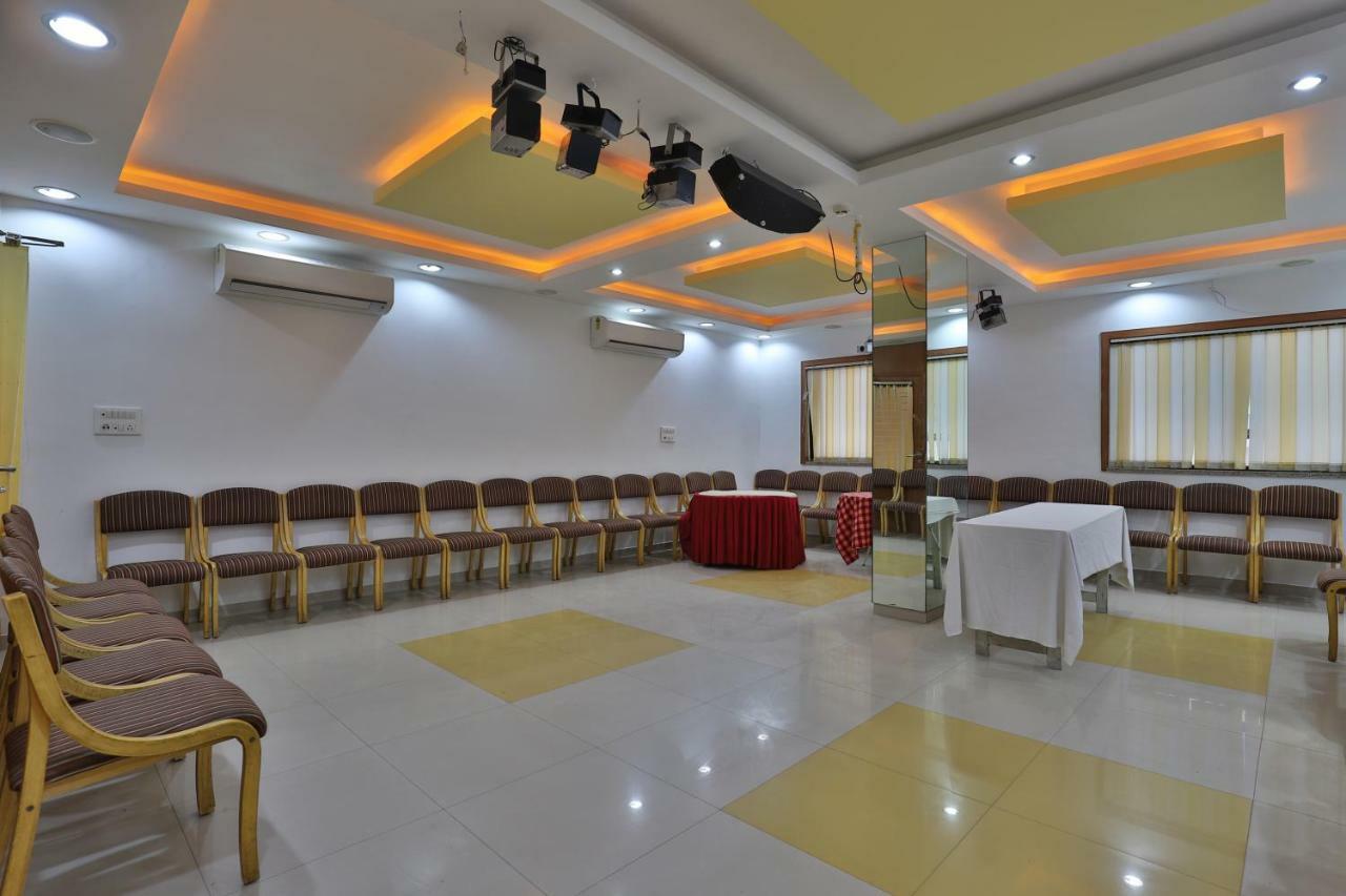 Oyo 14943 Shubh Suvidha Otel Somnāth Dış mekan fotoğraf